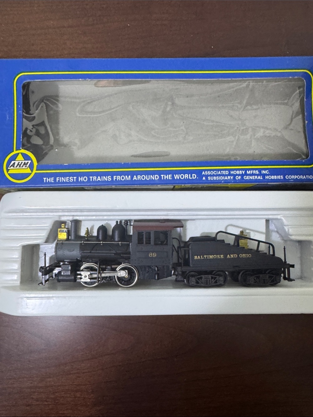 AHM Baltimore & Ohio 0-4-0 Switcher HO Scale Steam Locomotive (New)